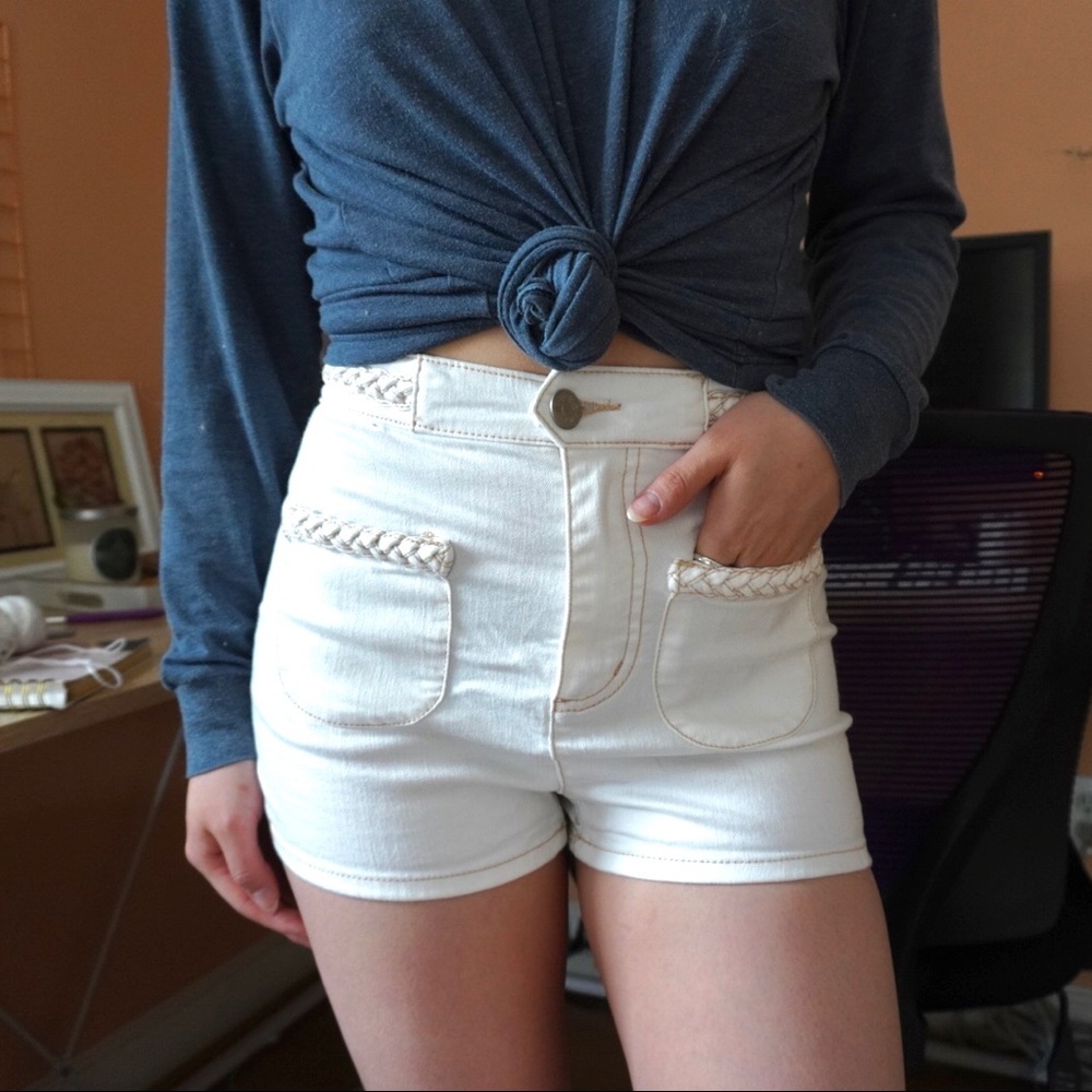 High waisted white shorts - BDG